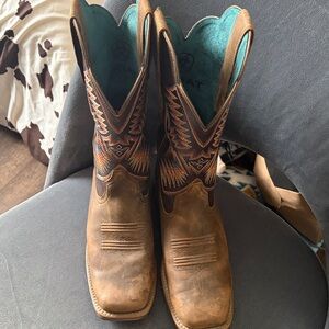 Ariat Tan Western Boots with Colorful Embroidery